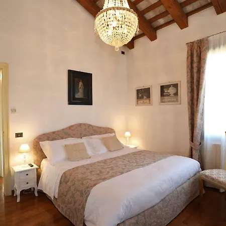 La Fenice Locazione Turistica Guest house
